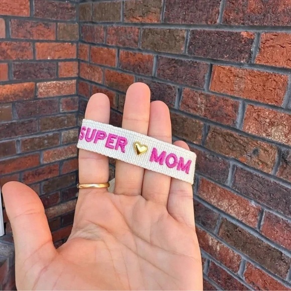 SUPER MOM EMBROIDERY BRACELET - Picture 2 of 2